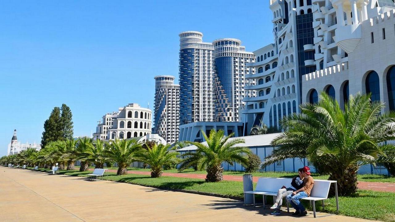 Aparthotel Selfie Batumi Exterior photo