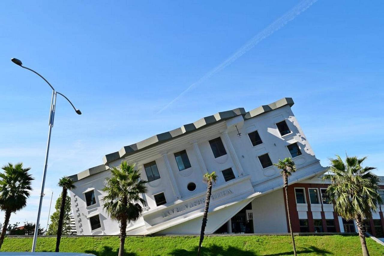 Aparthotel Selfie Batumi Exterior photo