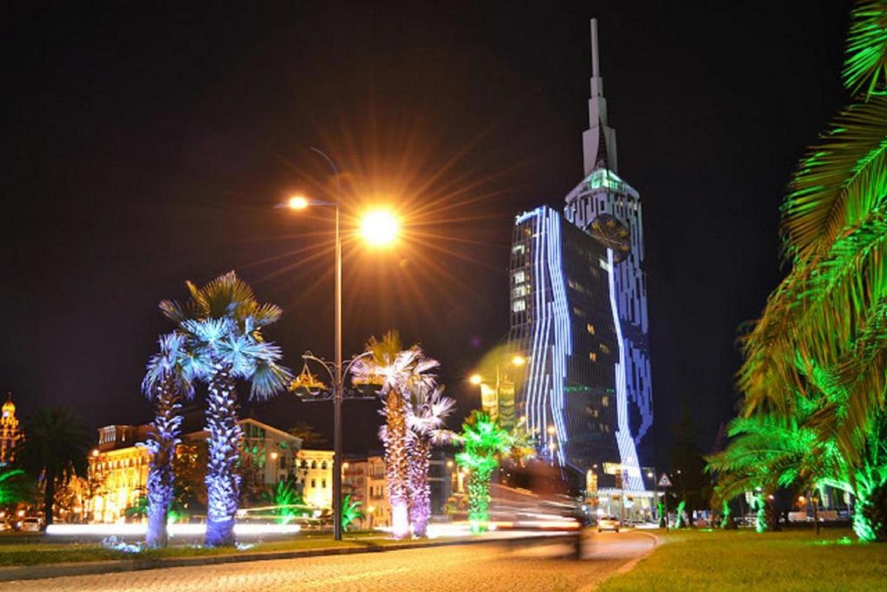 Aparthotel Selfie Batumi Exterior photo
